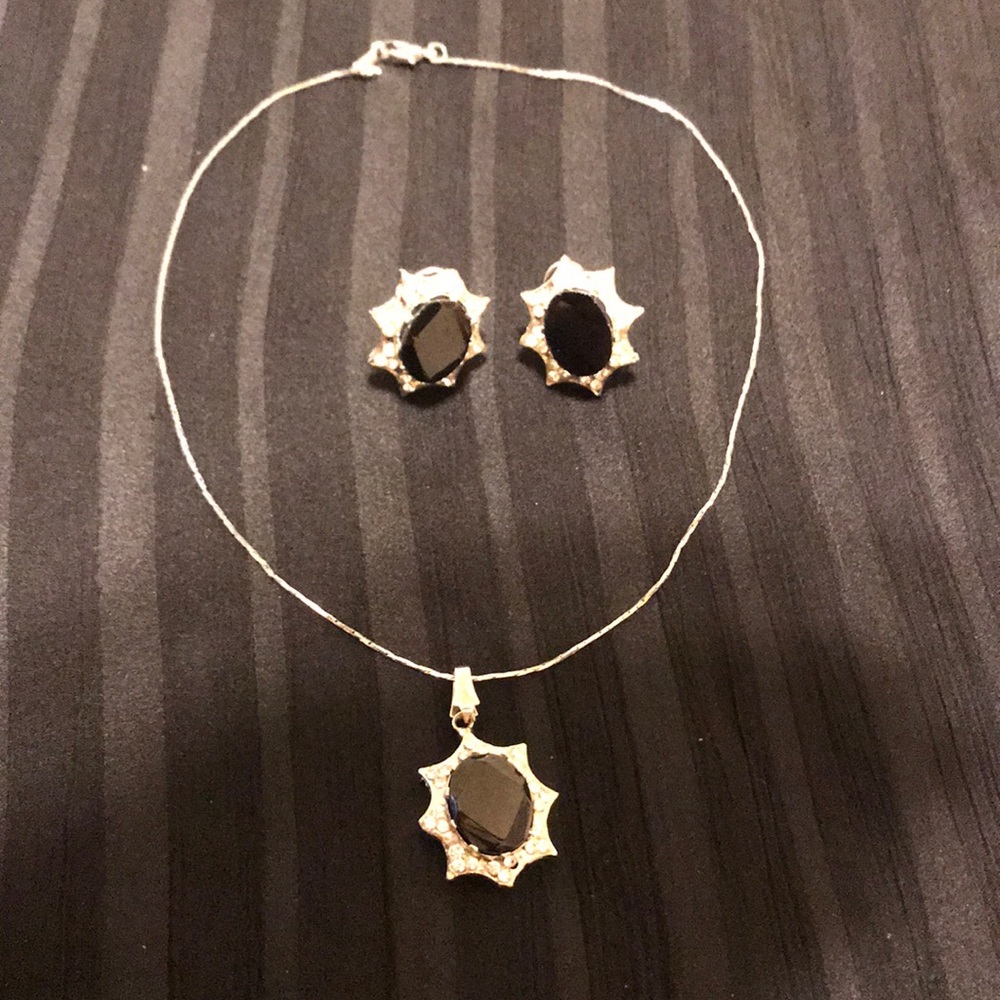 Jewelry set - Picture 3 of 3
